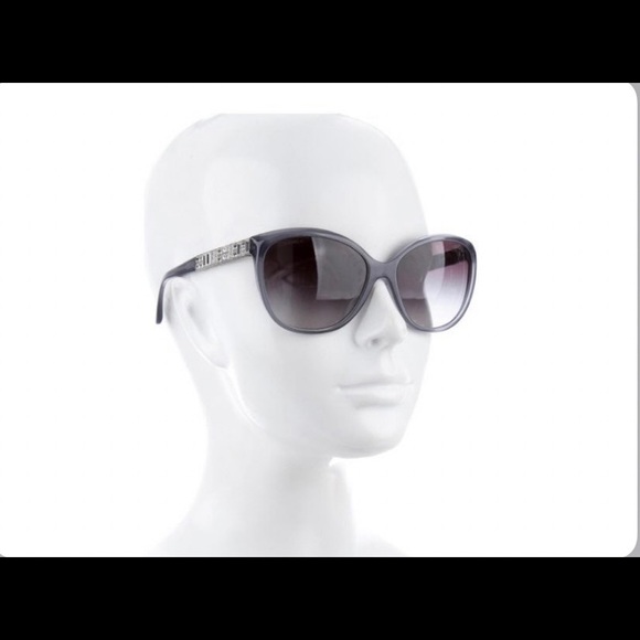 🤍$650. Chanel Top of the line Iconic “Bijou” Trans. Gray with Strass Crystals! - Picture 1 of 15